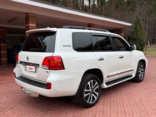 2014 Toyota Land Cruiser 200 Series Рестайлинг 1, белый, 3450000 рублей, вид 4