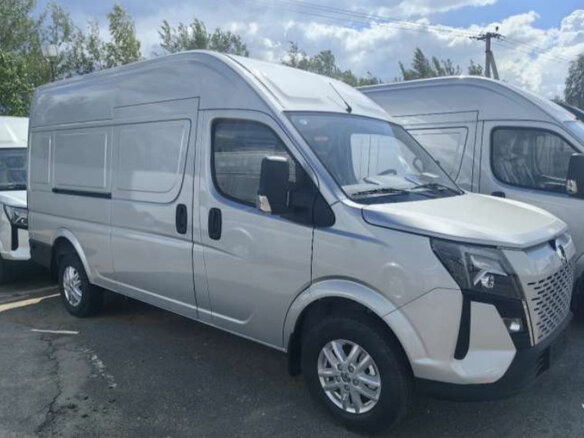 2025 Dongfeng K33, серебристый, 3500000 рублей