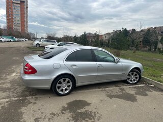 2004 Mercedes-Benz E-Класс 320 III (W211, S211), серебристый, 1280000 рублей, вид 4