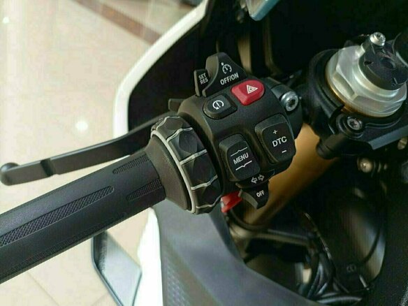 2024 BMW S 1000 RR, белый, 2600000 рублей - вид 12