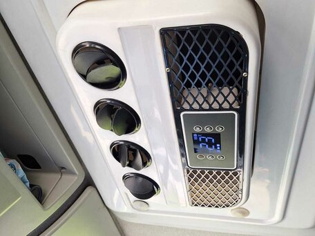 2015 Iveco EuroCargo, белый, 4000000 рублей, вид 2