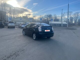 2011 Toyota Prius III Рестайлинг (XW30), чёрный, 920000 рублей, вид 5