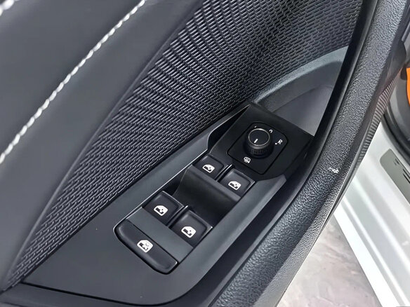 2023 Skoda Octavia IV (A8), белый - вид 14