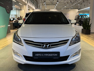 2014 Hyundai Solaris I Рестайлинг, белый, 950000 рублей, вид 2