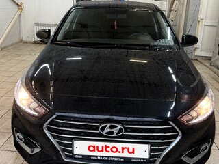 2017 Hyundai Solaris II, чёрный, 1400000 рублей, вид 2