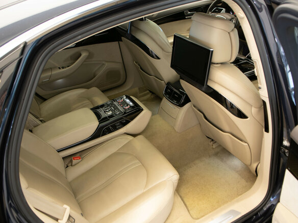 2016 Audi A8 III (D4) Рестайлинг, синий - вид 28