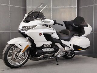 2026 Honda GL 1800 Gold Wing, белый, 3777000 рублей, вид 4