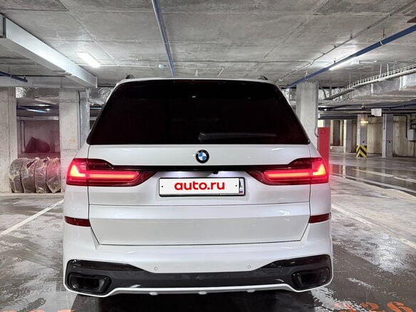 2020 BMW X7 30d I (G07), белый, 6490000 рублей - вид 3