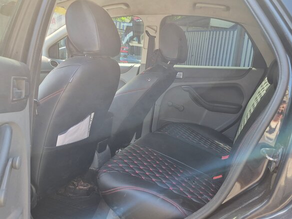 2008 Ford Focus II Рестайлинг, чёрный, 500000 рублей - вид 11