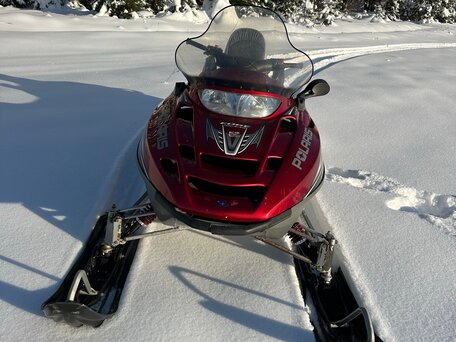 2005 Polaris 550 Trail Touring, красный, 600000 рублей, вид 1