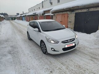2014 Hyundai Solaris I, белый, 900000 рублей, вид 4