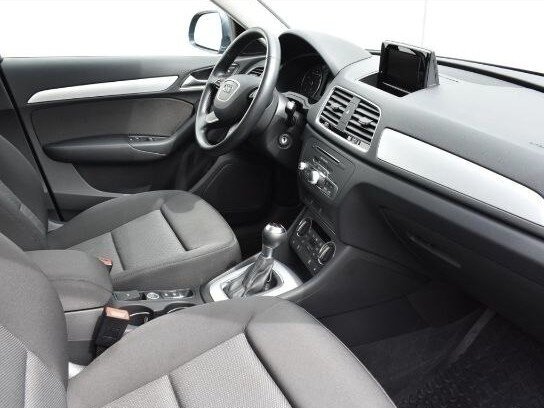 2017 Audi Q3 I (8U) Рестайлинг, серый - вид 4