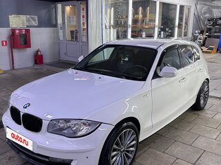 2009 BMW 1 серии 116i I (E81/E82/E87/E88) Рестайлинг, белый, 1000000 рублей, вид 1