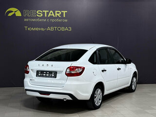 2021 Lada (ВАЗ) Granta I Рестайлинг, белый, 625000 рублей, вид 2