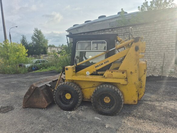2001 Курганмашзавод МКСМ, жёлтый, 700000 рублей