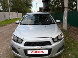 2013 Chevrolet Aveo II, серебристый, 430000 рублей, вид 1