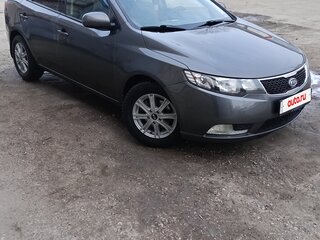 2012 Kia Cerato 6-speed II, серый, 900000 рублей, вид 3