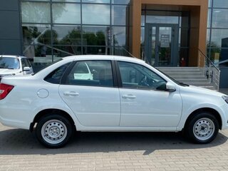 2026 Lada (ВАЗ) Granta I Рестайлинг, белый, 1063000 рублей, вид 4