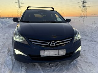 2015 Hyundai Solaris I Рестайлинг, синий, 700000 рублей, вид 4