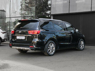 2020 Kia Carnival III, чёрный, 3000000 рублей, вид 4
