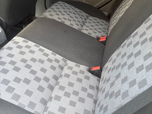 2008 Ford Focus II Рестайлинг, серебристый, 350000 рублей - вид 16