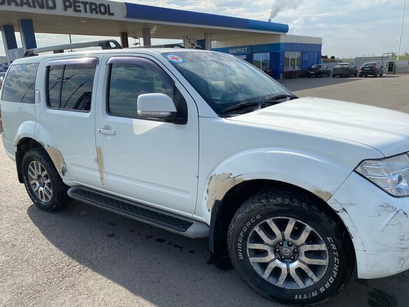 2011 Nissan Pathfinder III Рестайлинг, белый, 1280000 рублей - вид 5