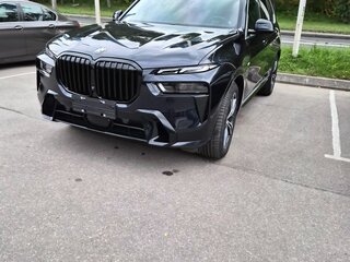 2022 BMW X7 40i I (G07) Рестайлинг, синий, 9600000 рублей, вид 2