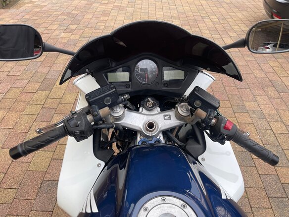 2005 Honda VFR 800, белый, 580000 рублей - вид 15
