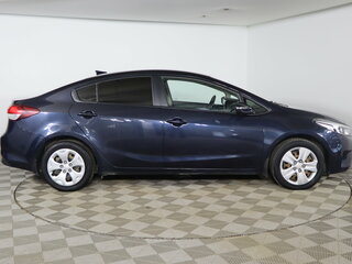 2018 Kia Cerato III Рестайлинг (Classic), синий, 1359990 рублей, вид 4