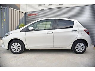 2019 Toyota Vitz III (XP130) Рестайлинг 2, белый, 712000 рублей, вид 5