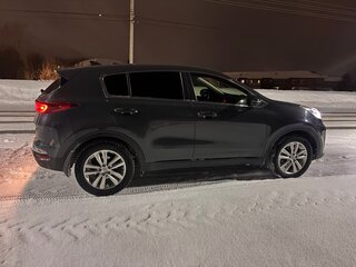 2019 Kia Sportage IV Рестайлинг, серый, 2000000 рублей, вид 3