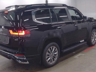 2026 Toyota Land Cruiser 300 Series, чёрный, 14835177 рублей, вид 4