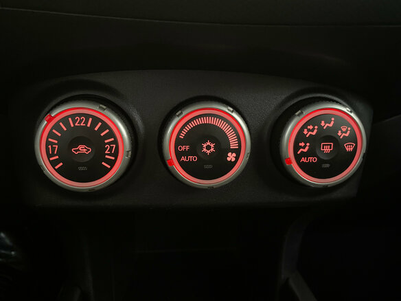 2008 Mitsubishi Outlander II, серебристый - вид 16