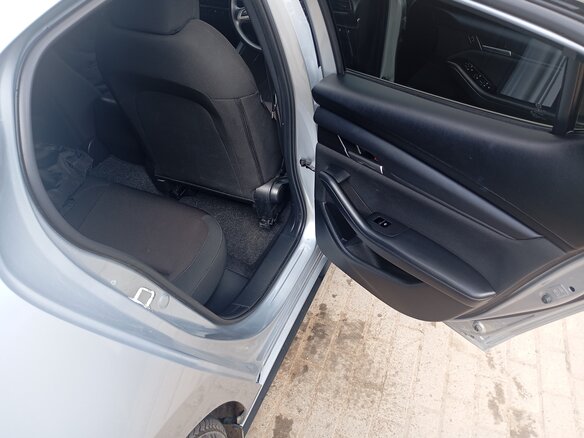 2023 Mazda 3 IV (BP), серый, 1670000 рублей - вид 8