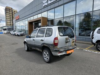 2005 Chevrolet Niva I, серебристый, 145000 рублей, вид 3