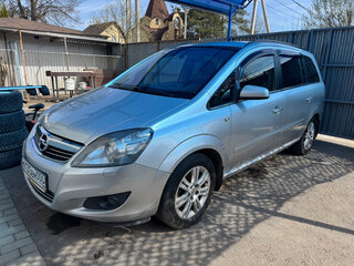 2011 Opel Zafira B Рестайлинг, серебристый, 860000 рублей, вид 1