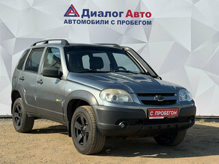 2016 Chevrolet Niva I Рестайлинг, серый, 480000 рублей, вид 3