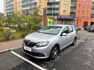 2015 Renault Sandero II, серебристый, 590000 рублей, вид 1