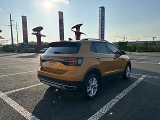 2023 Volkswagen T-Cross I (China Market), золотистый, 1600000 рублей, вид 4