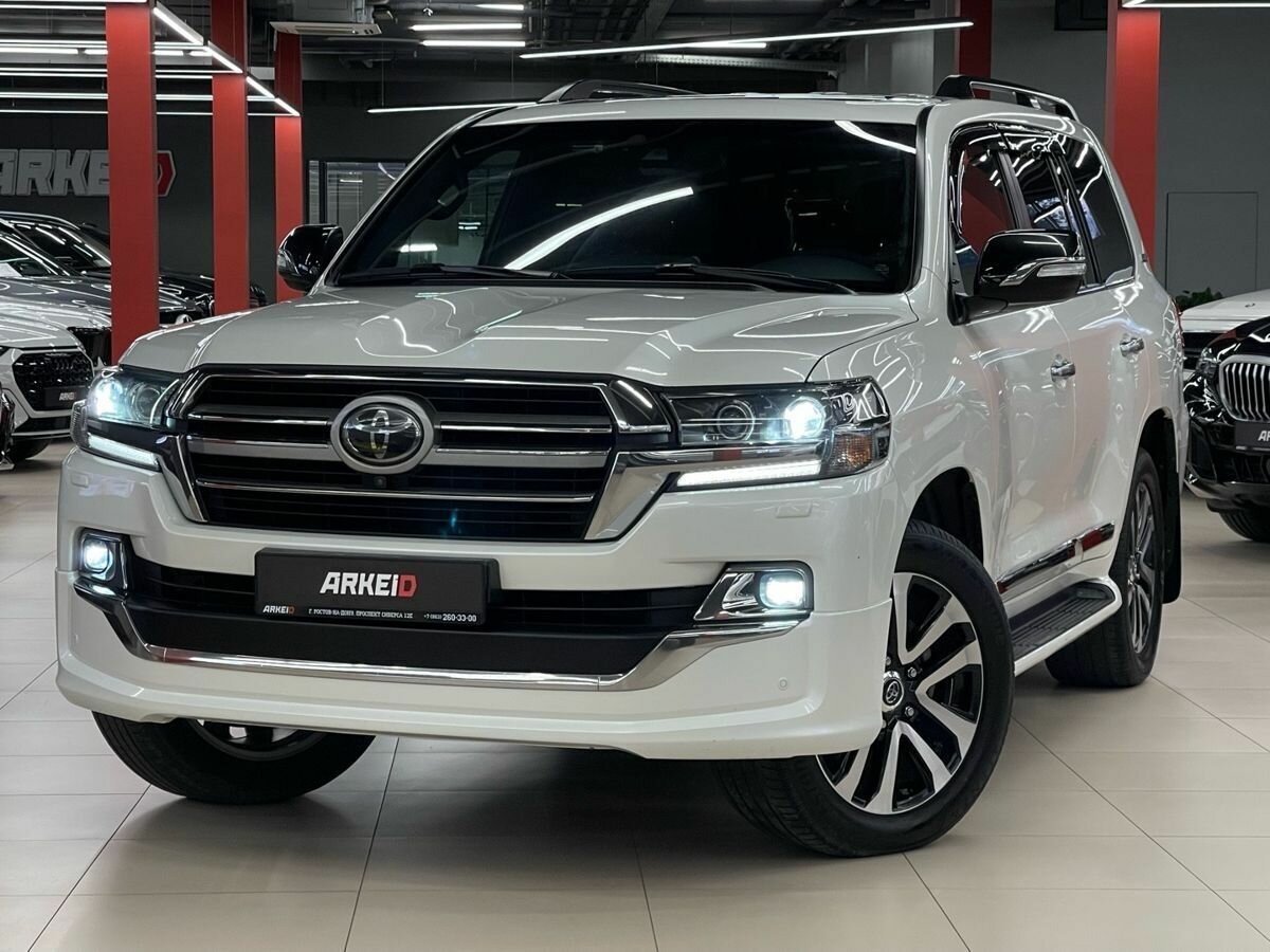 Открыть фотографии: Toyota Land Cruiser 200 Series Рестайлинг 2