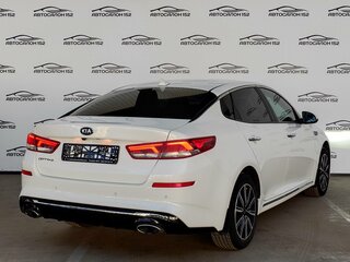 2019 Kia Optima IV Рестайлинг, белый, 2049000 рублей, вид 4