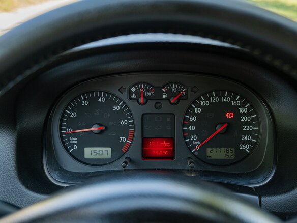 2000 Volkswagen Bora I, синий, 510000 рублей - вид 16