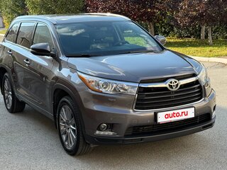 2015 Toyota Highlander III (XU50), серый, 3400000 рублей, вид 1