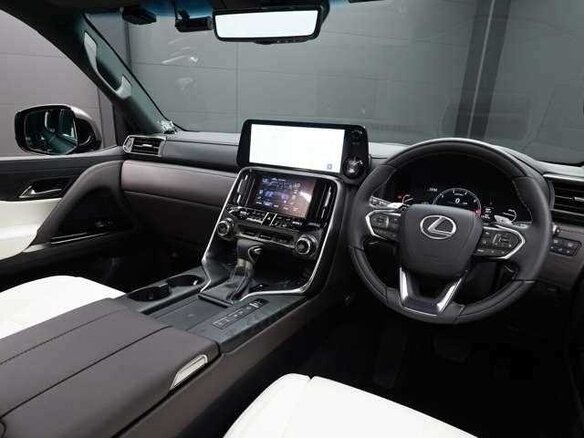 2024 Lexus LX 600 IV, коричневый - вид 9