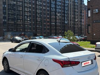 2017 Hyundai Solaris II, белый, 330000 рублей, вид 4