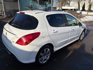 2012 Peugeot 308 I Рестайлинг, белый, 600000 рублей, вид 5