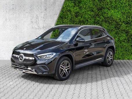 2023 Mercedes-Benz GLA 180 II (H247) Рестайлинг, чёрный, 2650000 рублей, вид 2