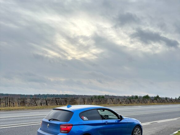 2013 BMW 1 серии 118i II (F20/F21), синий, 1400000 рублей - вид 2