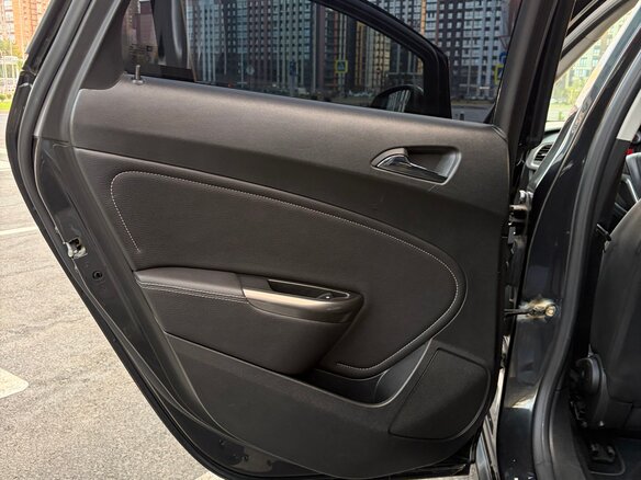 2011 Opel Astra J, чёрный - вид 25