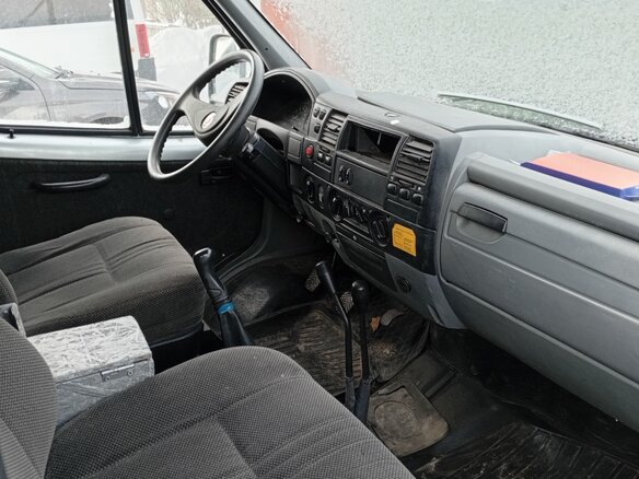 2004 ГАЗ Соболь (2217), серебристый, 350000 рублей - вид 8